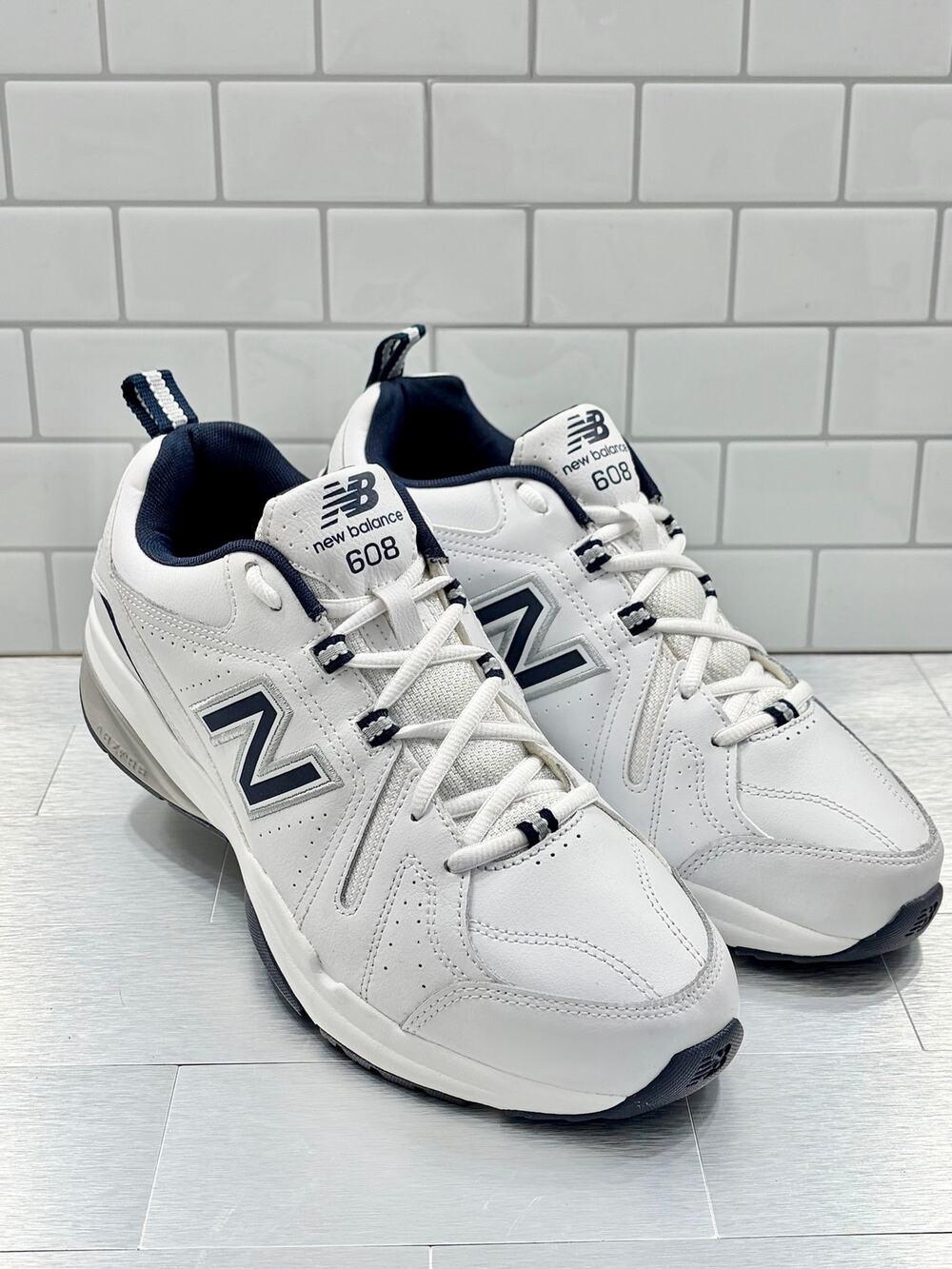 New Balance 608v5 Men’s Sneakers – White/Navy – Size 10 – New with Imperfections